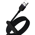 Lisätarvikkeet - USB C -kaapelit - USB C -kaapeli valkoisella taustalla