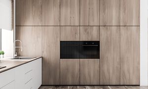 MDA-Oven-Kaksi intergroitua uunia puukeittiössä