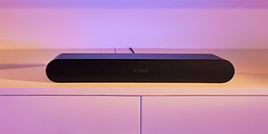 Sonos-Musta Ray soundbar television alla