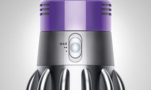 Lähikuva Dyson V10 -varsi-imurin virtanäppäimestä