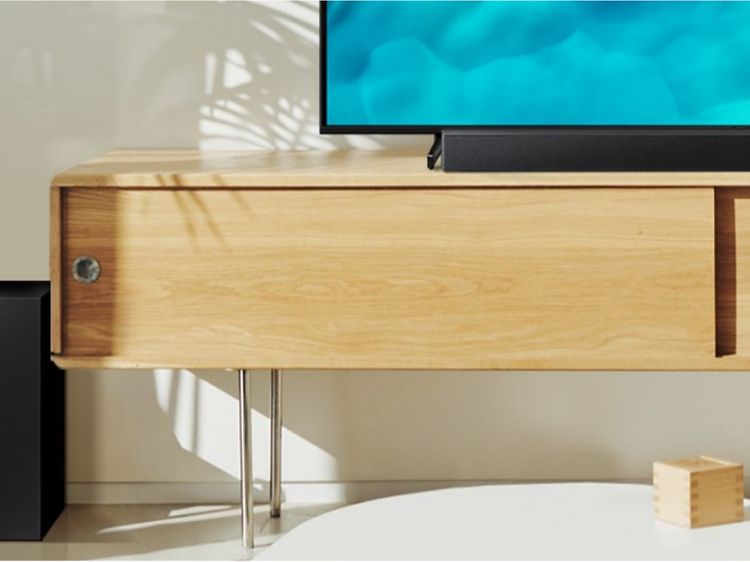 Samsung-subwoofer, TV sekä soundbar