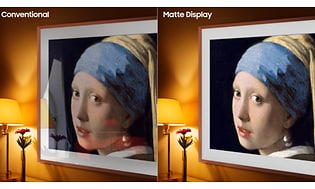 Samsung The Frame -televisio ja tyttö ja helmikoru -maalaus kahdella TV-ruudulla
