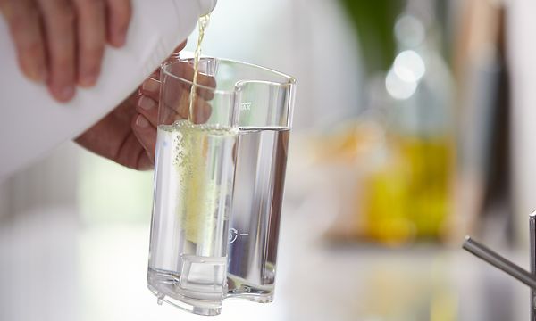 Philips AquaTrio -varsi-imurin lattian puhdistusaine