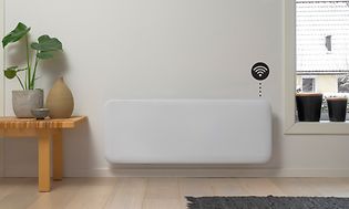 Wifillä varustettu lämpöpatteri seinälle kiinnitettynä
