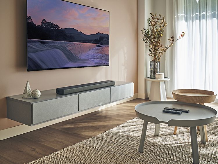 Sony - Kaiuttimet - HT-A3000-soundbar television alapuolella olohuoneessa