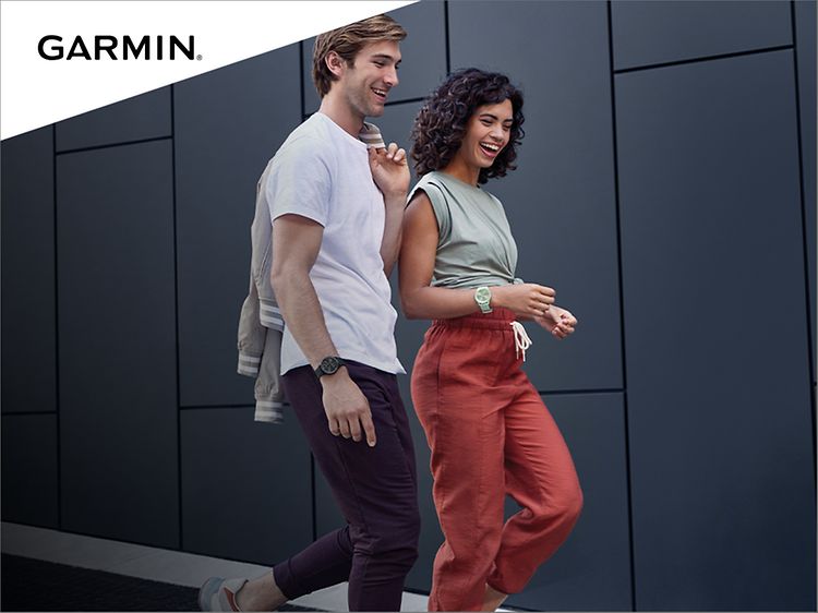 Garmin - Älykellot - Garmin vívomove -älykello pariskunnan ranteessa
