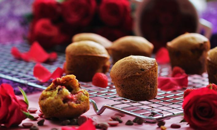 Muffinseja ruusujen kanssa