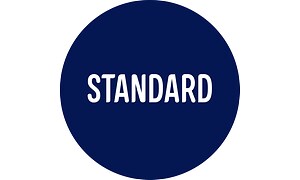 Sininen logo "Standard"-tekstillä