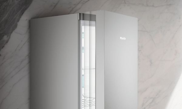 Miele-pakastin SoftClose ja CleanSteel -ominaisuuksilla