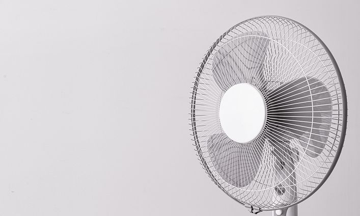 SDA - Sisäilmasto - Kuva tuulettimesta valkoisella taustalla