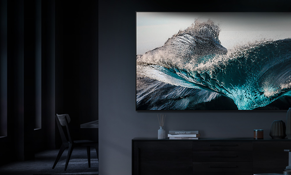 Samsung OLED TV olohuoneessa
