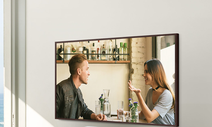 Samsungin sisäänrakennettu keskikaiutin