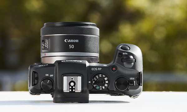 Canon EOS RF 50 mm - täydellinen luovaan ilmaisuun