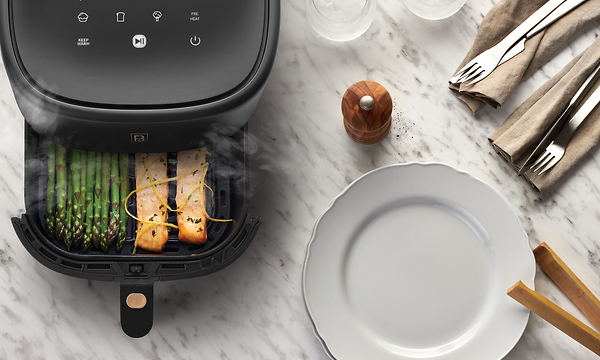 F&B Airfryer on tyylikäs mattaviimeistelty keittiölaite