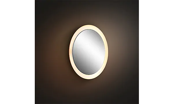 Philips Hue -valaistusta käytettynä kylpyhuoneen peilin taustavalaistuksessa