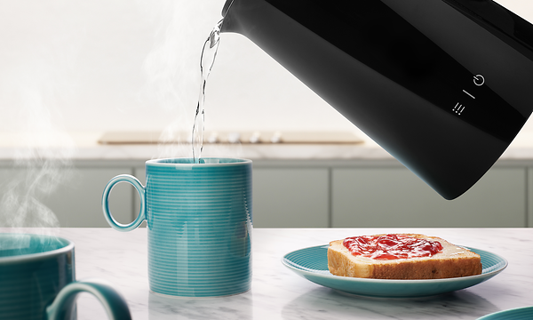 Digitaalisen F&B-vedenkeittimen seinämät ovat kaksikertaiset ja laite sammuu automaattisesti, kun siinä ei ole vettä