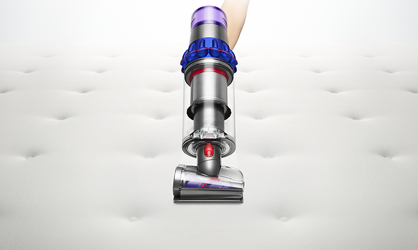 Dyson V15 Fluffy -pölynimuri ja hair screw -suulake