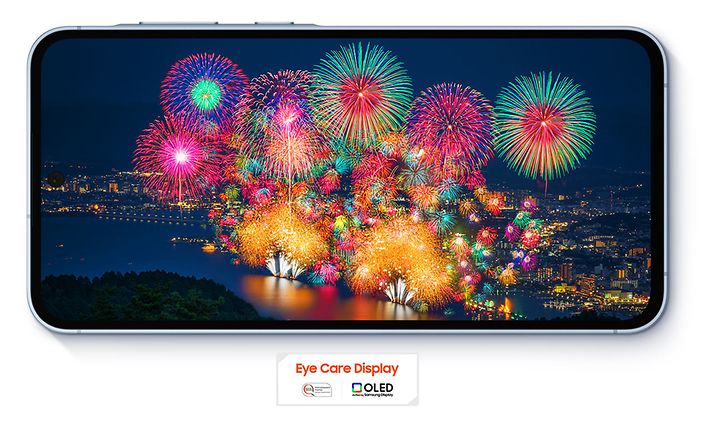 Samsung Galaxy A55 -puhelimen immersiivisen kirkas näyttö