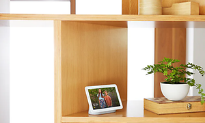 Google Nest Hub -näyttö käytettynä digitaalisena valokuvakehyksenä