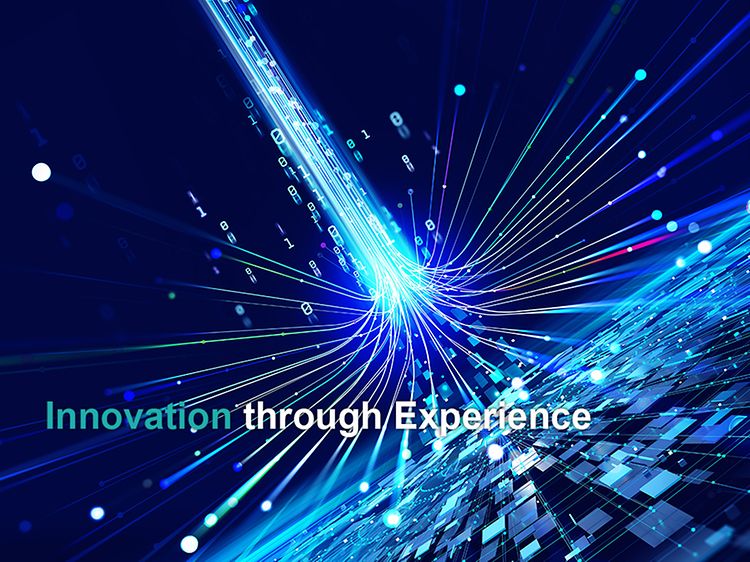 Hisense-yläbanneri ja teksti 'Innovation through Experience'